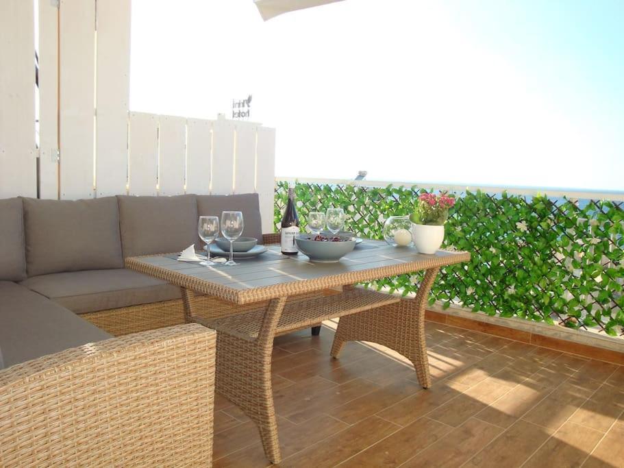 Centre Penthouse With Seaview Daire Kandiye Dış mekan fotoğraf