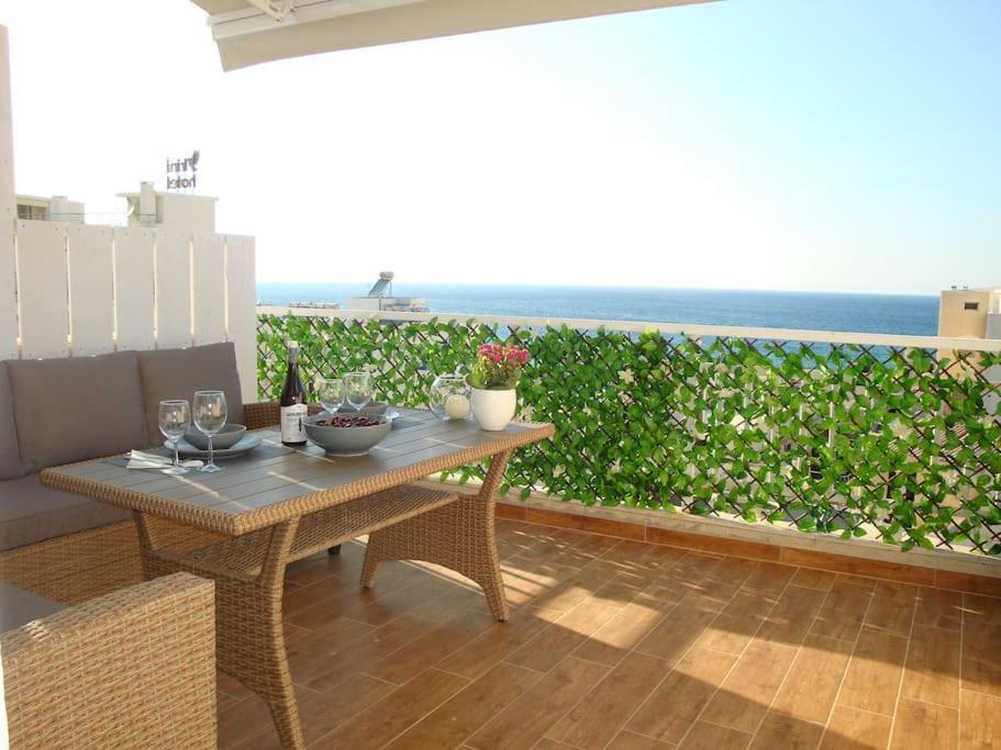 Centre Penthouse With Seaview Daire Kandiye Dış mekan fotoğraf